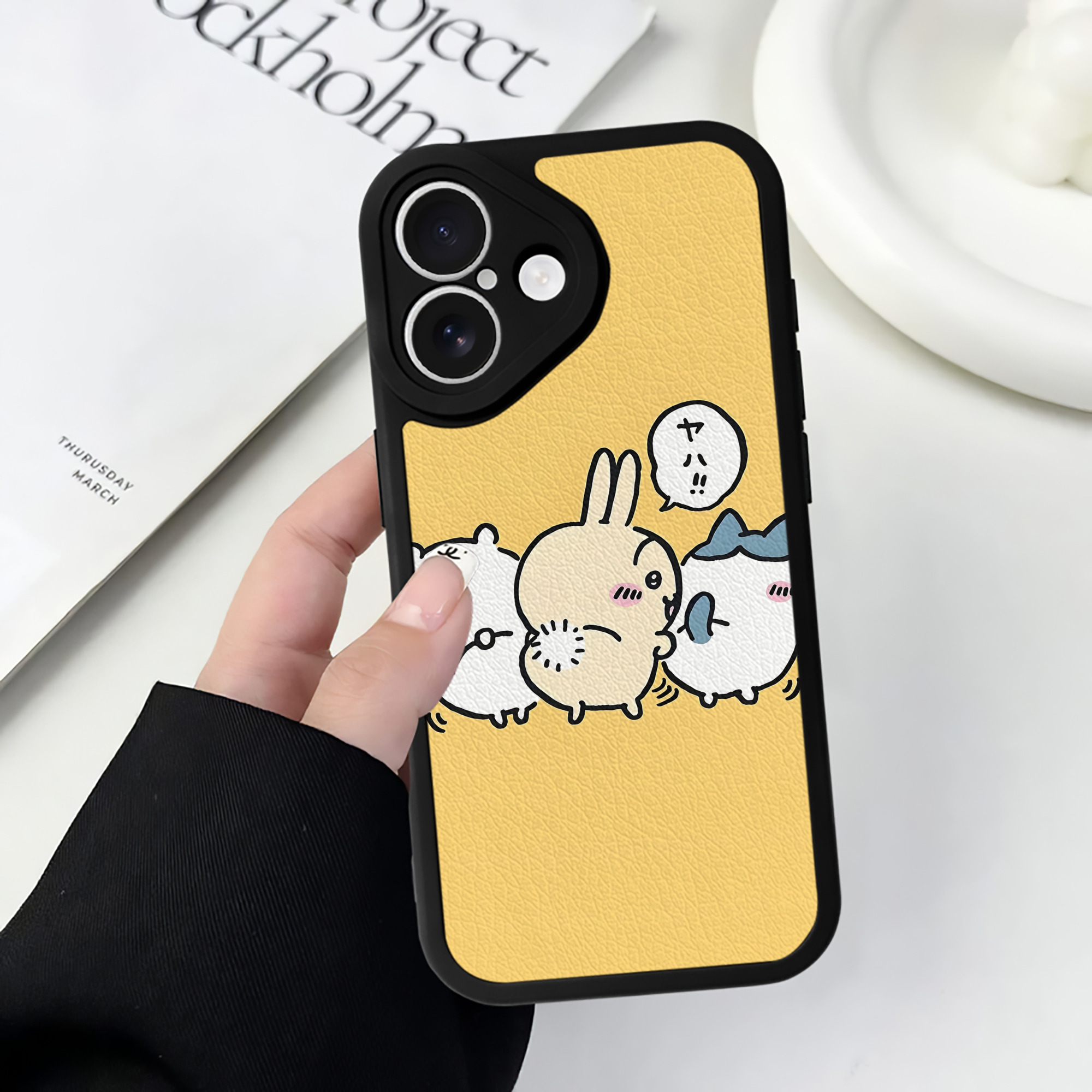 （画像用） ちいかわ Chii-kawa 【iPhone 16シリーズ対応】シリコンスマホケース（レザー調） 材質：シリコン